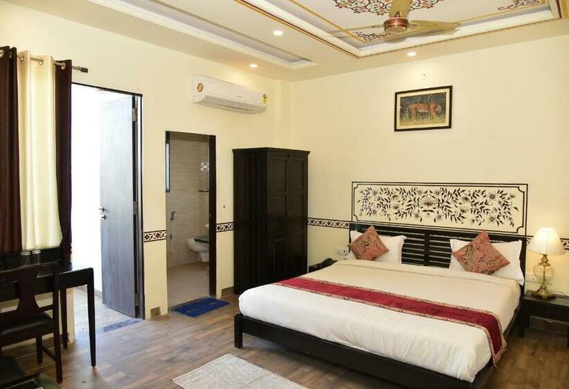 חדר דלוקס, The Trinetra Villa