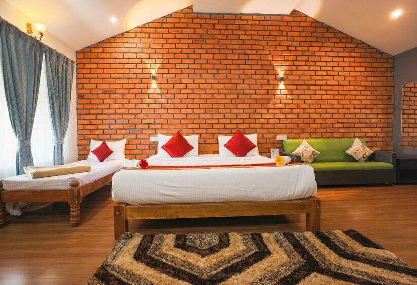 带阳台的豪华间, The Spectrum Resort, Chikmagalur
