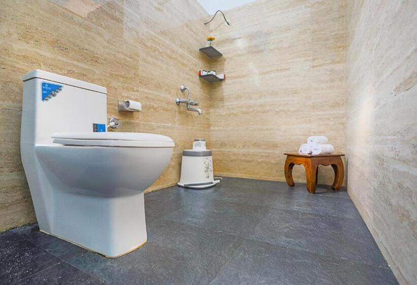 اتاق استاندارد با چشم‌انداز استخر, The Spectrum Resort, Chikmagalur