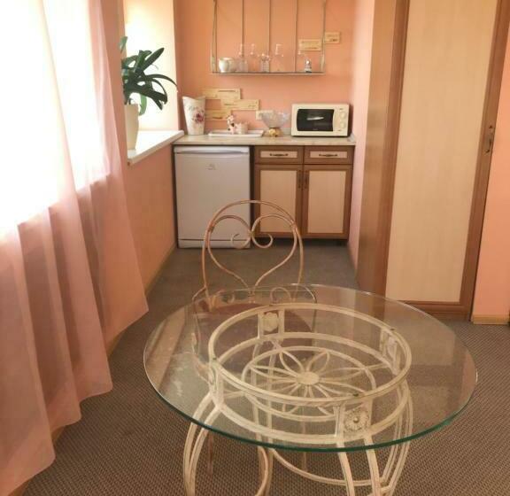 Négyszemélyes Classic Szoba, андреевская мансарда»у амура»