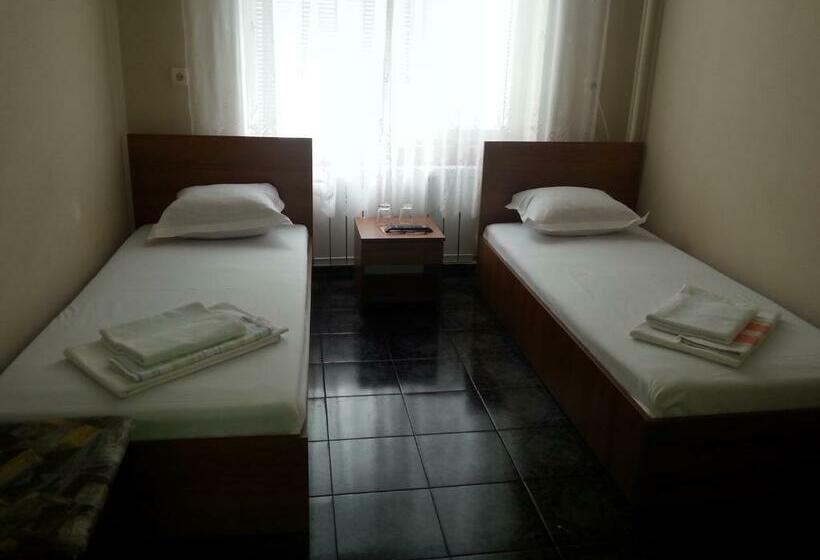 スタンダードルーム, Kanclera