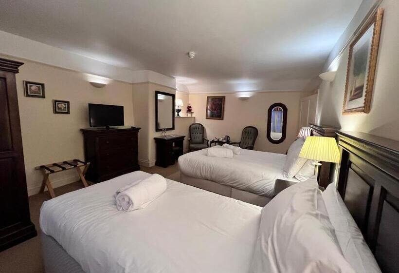 غرفة سوبيريور, The Royal Lion