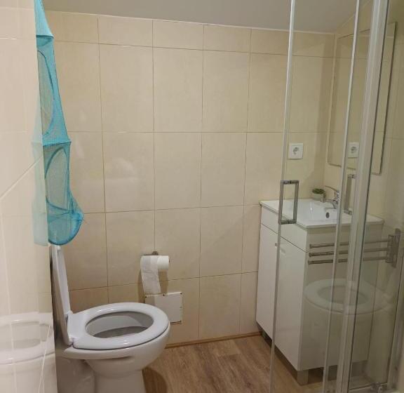 סטודיו סופריור, Casita Da Floresta