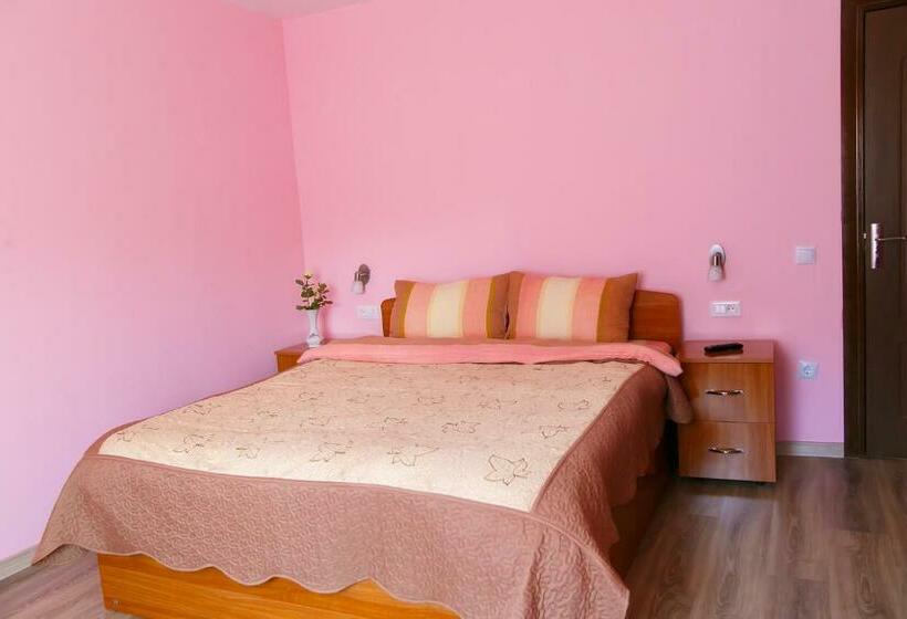 اتاق استاندارد, Casa Doboş