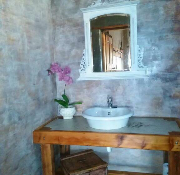 חדר משפחתי, Silwerkaroo Gastehuis