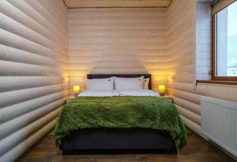 Studio Standard, Whiteberry Studio