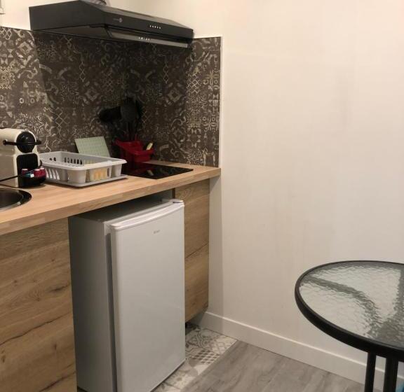 スタンダードスタジオ, Résidence Cosyade équipée D Un Parking Privé Gratuit