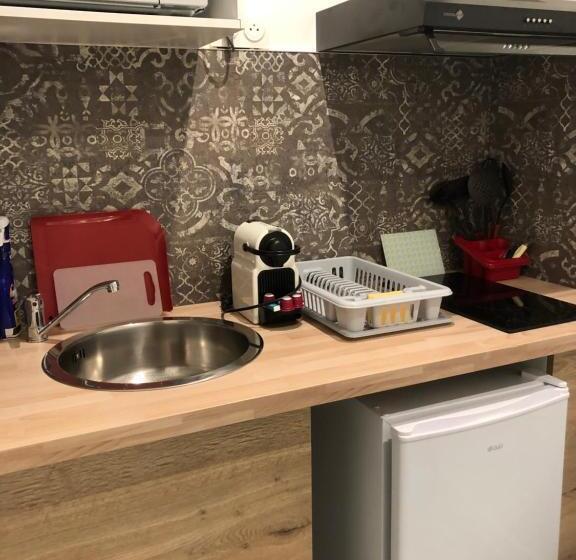 חדר סטודיו סטנדרד, Résidence Cosyade équipée D Un Parking Privé Gratuit