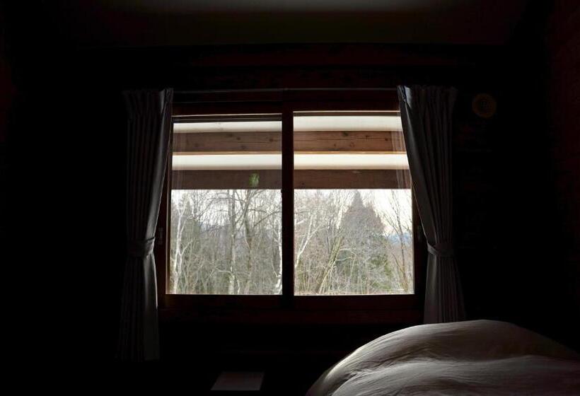 이코노이 4인룸, Björk （森の宿 ビヨルク）