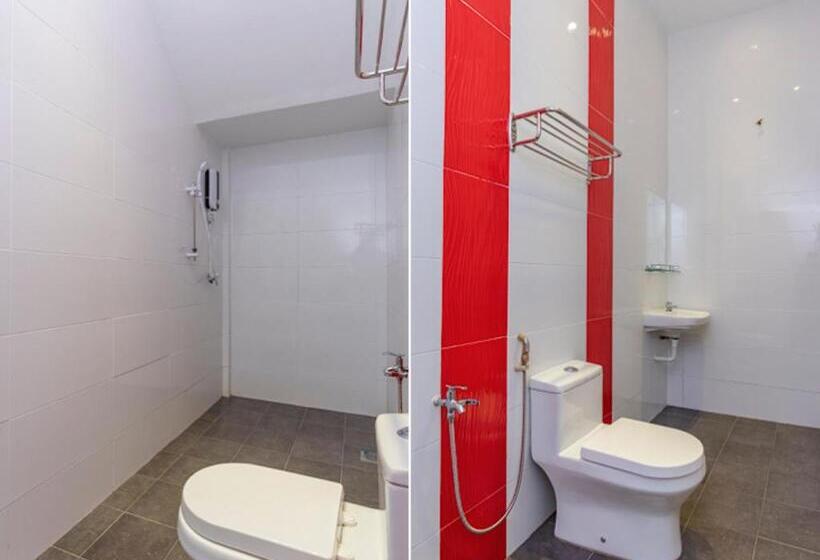 غرفة ديلوكس سرير كينج, Remember Hotel Bukit Gambir