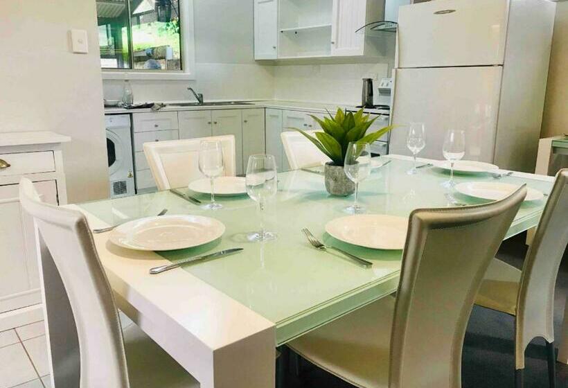 Дом 2 Спальни, Adelaide Hills Escape