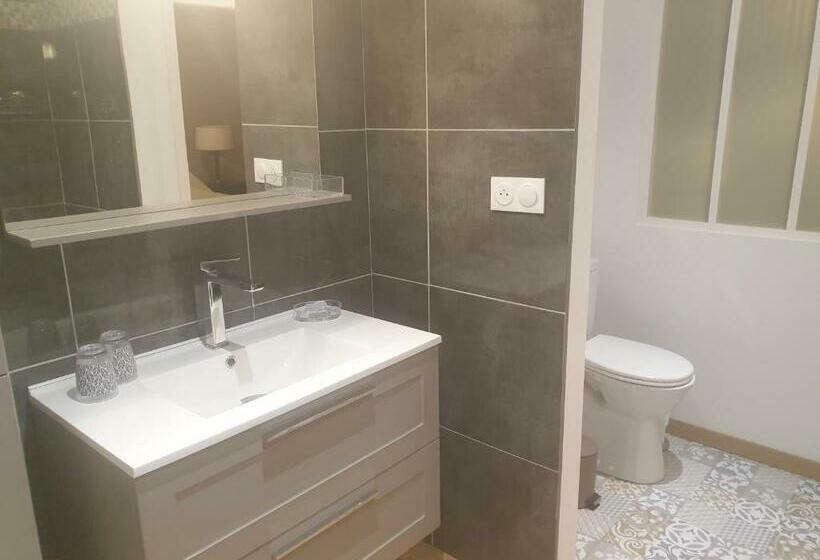 标准间, Au Clos Du Bourg