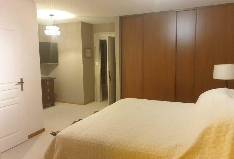 标准间, Au Clos Du Bourg