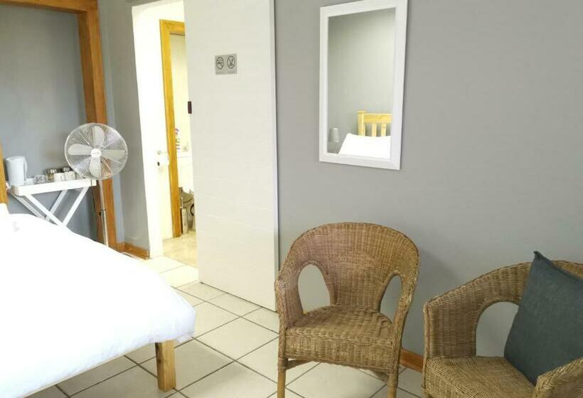 חדר סטנדרט, En Route Guest House