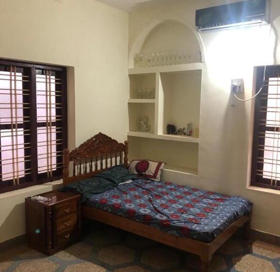 이코노미 룸, Konni Town Central House With Ac Rooms