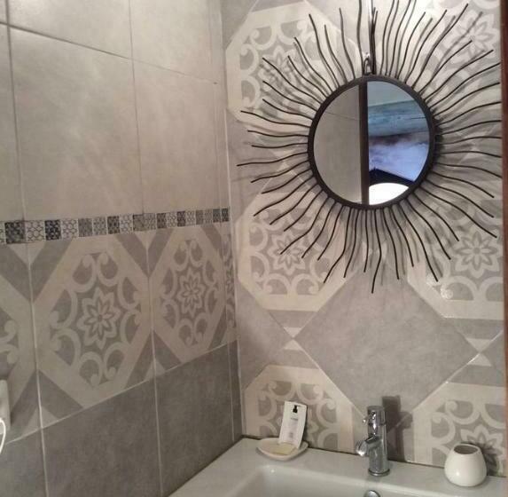 Четырехместный Номер Стандарт Вид на Сад, Terre De Boheme