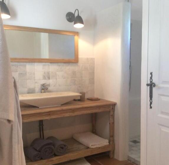 Номер Superior, Terre De Boheme