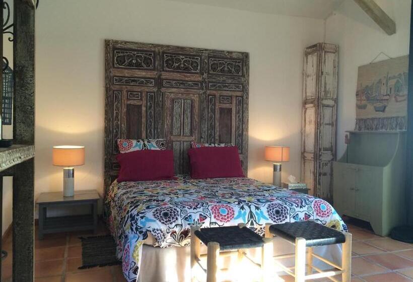 Номер Superior, Terre De Boheme