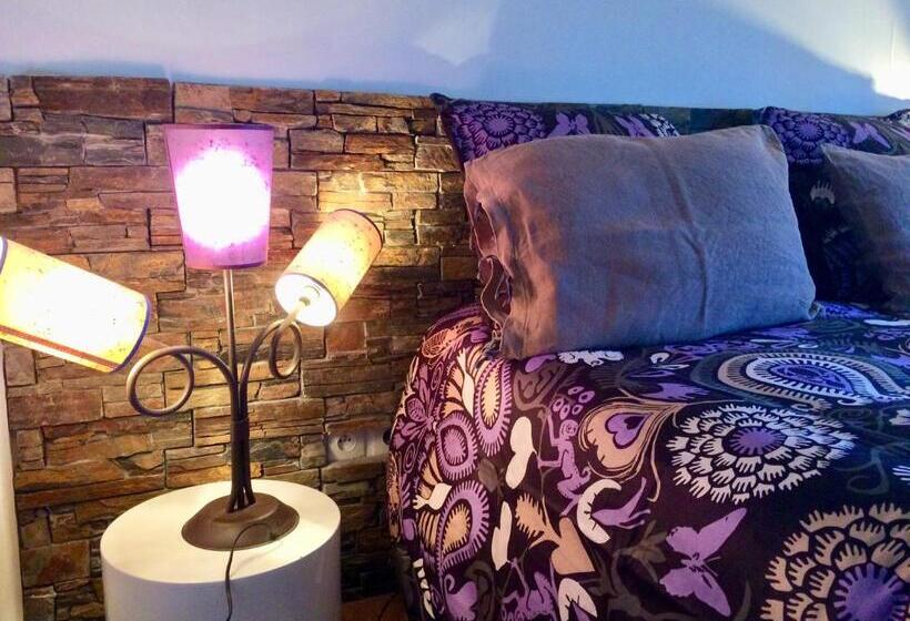 Номер Стандарт Вид на Сад, Terre De Boheme