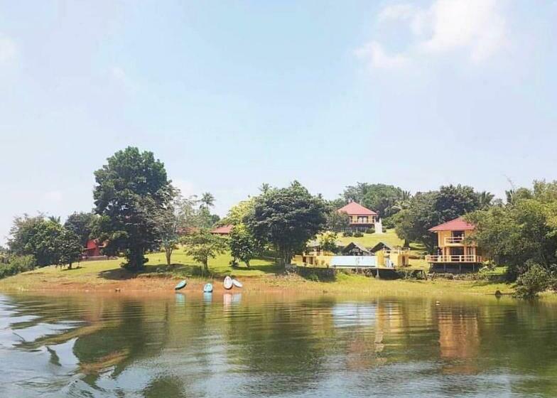 Семейный Номер, Porta Verde Resort Villas Caliraya