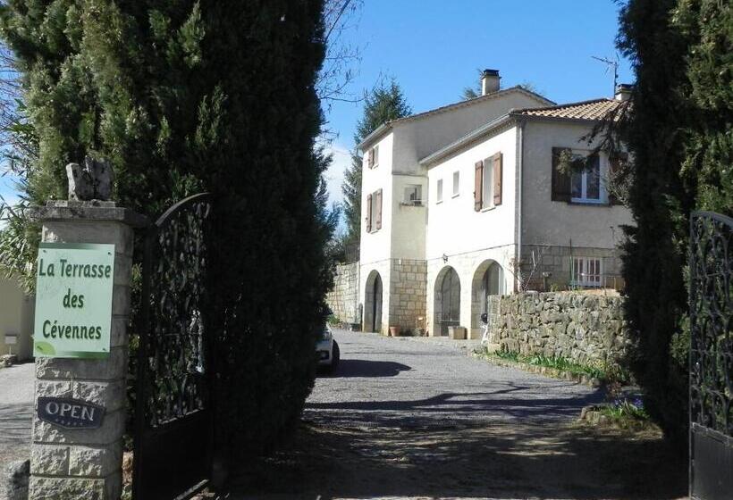Номер Стандарт Четырехместный Совместный Санузел, La Terrasse Des Cevennes