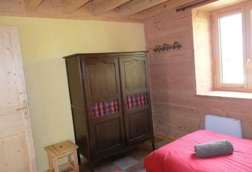 バス共有のスタンダードルーム, Le Corral Chambre D Hôte