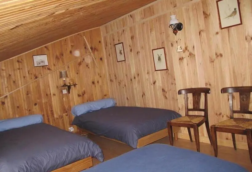 バスルーム共有のトリプルスタンダード, Le Corral Chambre D Hôte