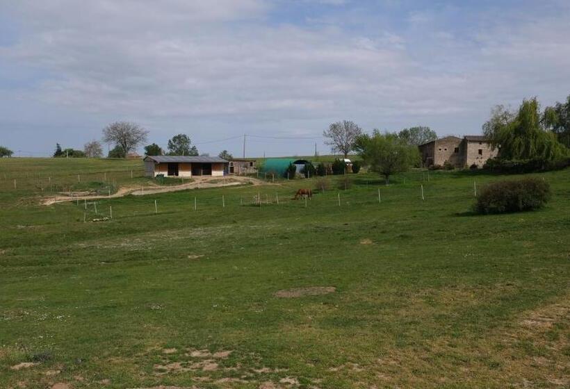 バスルーム共有のトリプルスタンダード, Le Corral Chambre D Hôte