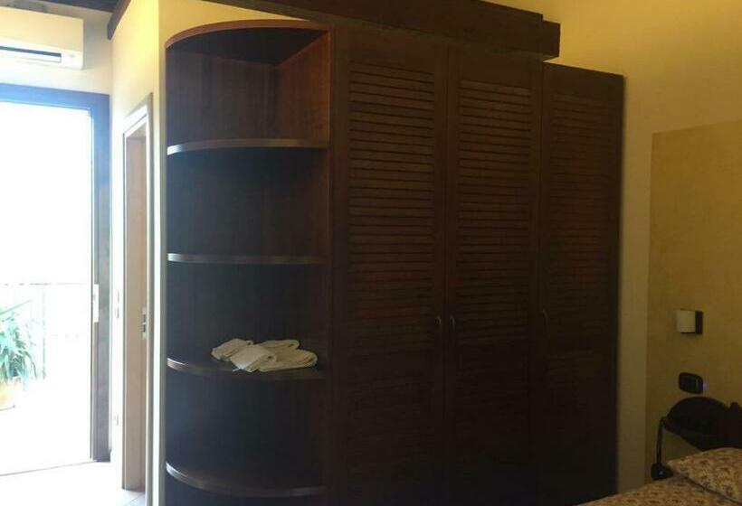 キングサイズベッドのスタンダードルーム, Agriturismo La Pecora Nera