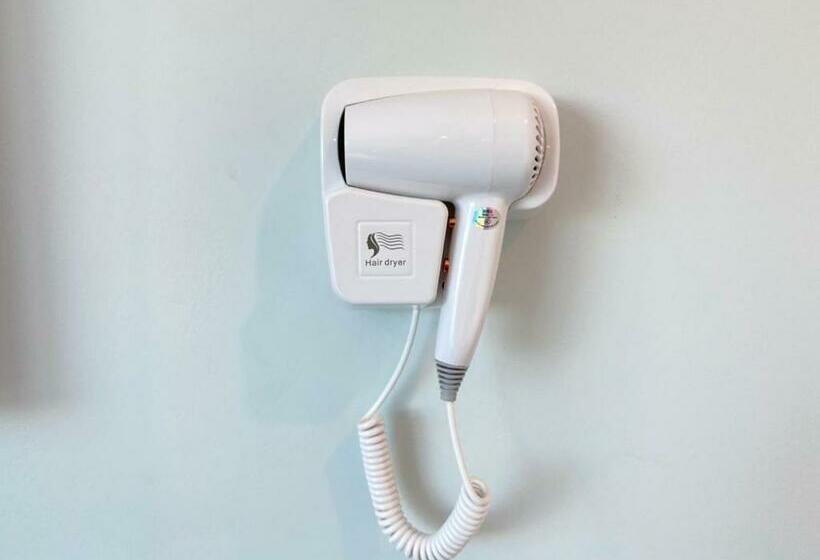 غرفة ديلوكس, Benutten 99