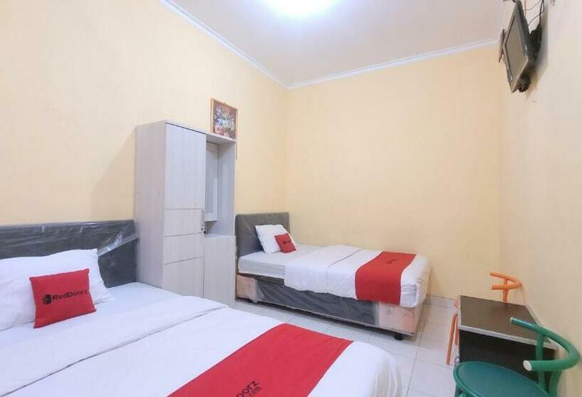 标准间, Reddoorz Syariah At Endrayanti Inn Rsud Yogyakarta