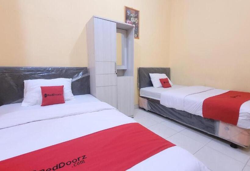 标准间, Reddoorz Syariah At Endrayanti Inn Rsud Yogyakarta