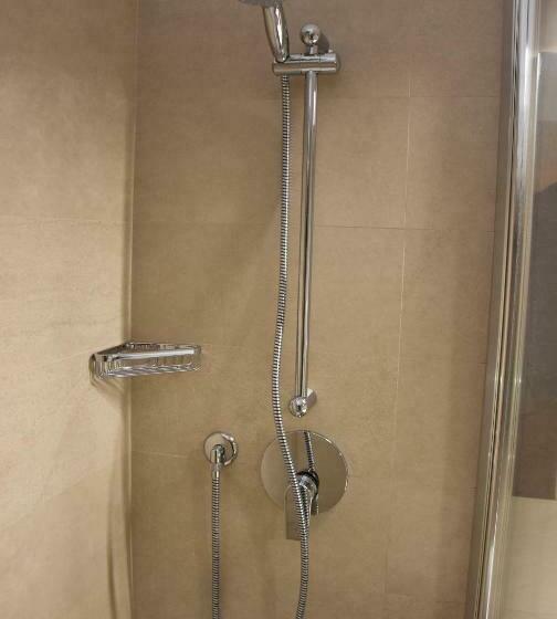 디럭스 트리플 룸, Spazio42