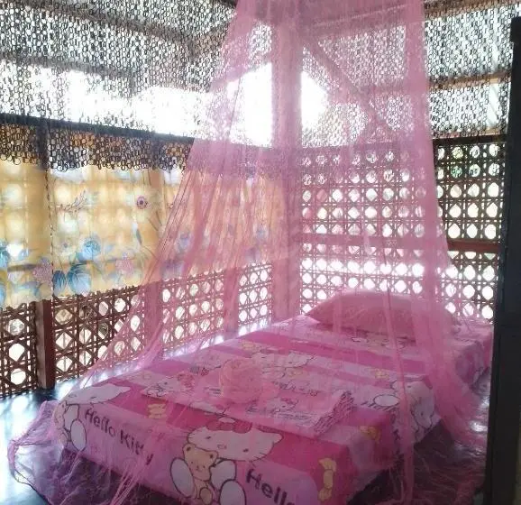 ルームシェアのワンベッド, Lhoyjean Garden Hostel