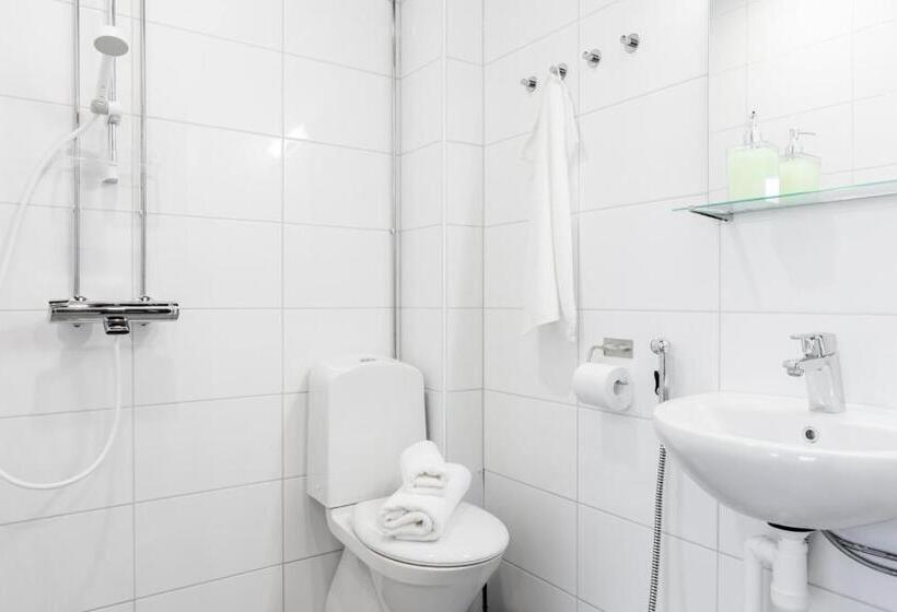 غرفة قياسية, Oma Hotelli