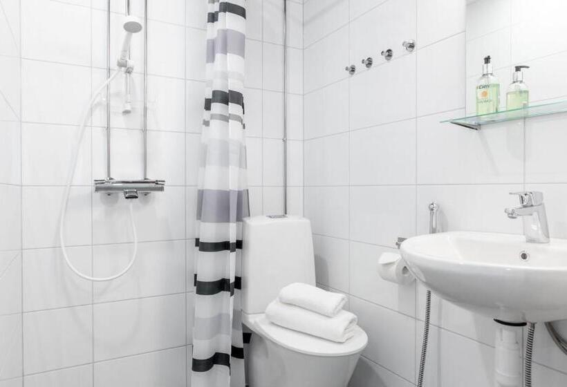 غرفة قياسية, Oma Hotelli