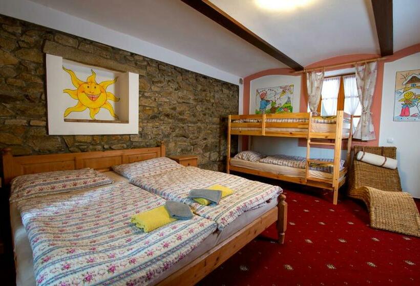 Номер Стандарт, Andělský Dvůr