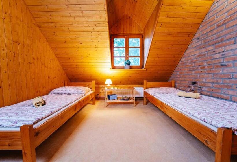 Люкс, Andělský Dvůr