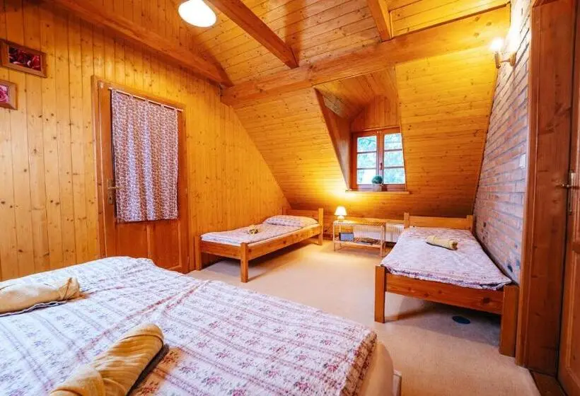 スイート, Andělský Dvůr