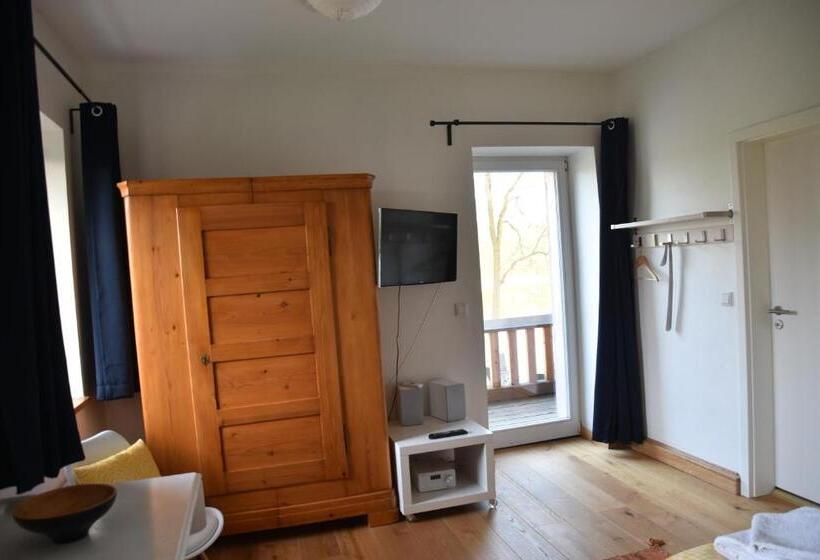 Номер Стандарт с Балконом, Seehaus Hartwigsdorf