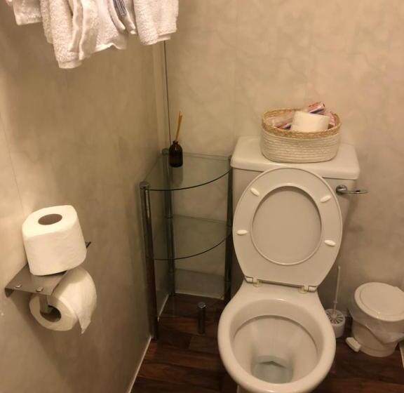 Номер Стандарт Трехместный, Chaplins