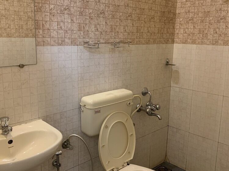 Quarto Estandar, Palmgrove Service Villa