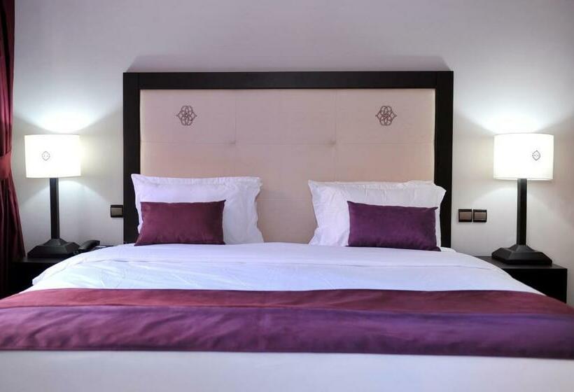 سوییت خانوادگی, Blue Sea Le Printemps