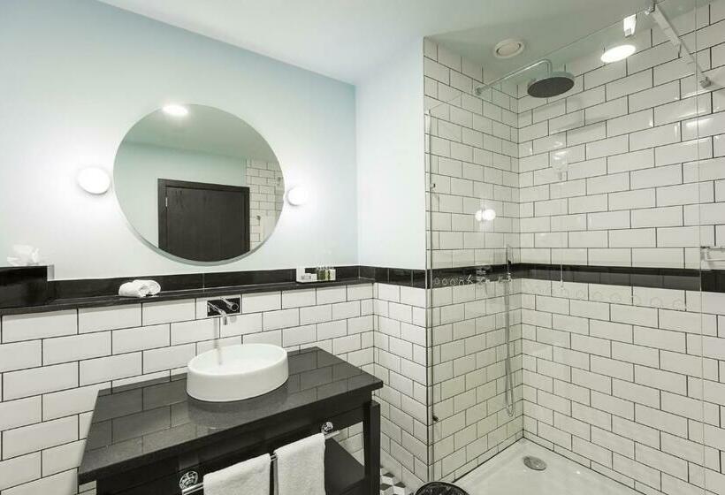 اتاق لوکس با بالکن, Castanheiro Boutique