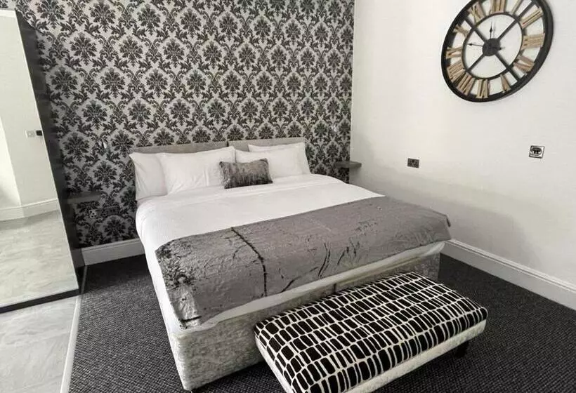 キングサイズベッドのデラックススイート, Charnwood Regency Guest House