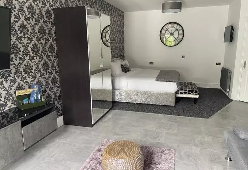 キングサイズベッドのデラックススイート, Charnwood Regency Guest House