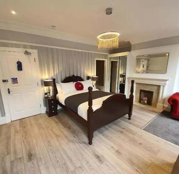 キングサイズベッドのデラックススイート, Charnwood Regency Guest House