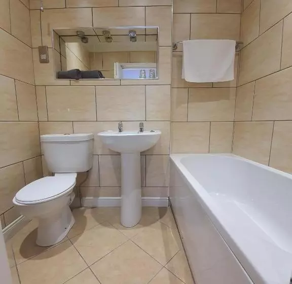 キングサイズベッドのデラックススイート, Charnwood Regency Guest House