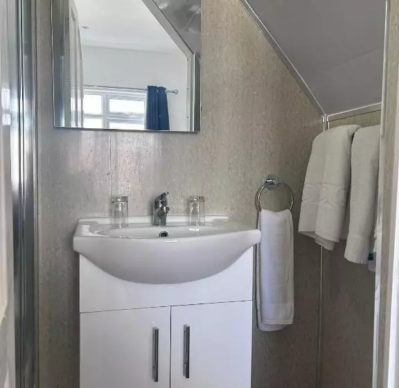スタンダードルーム, Charnwood Regency Guest House