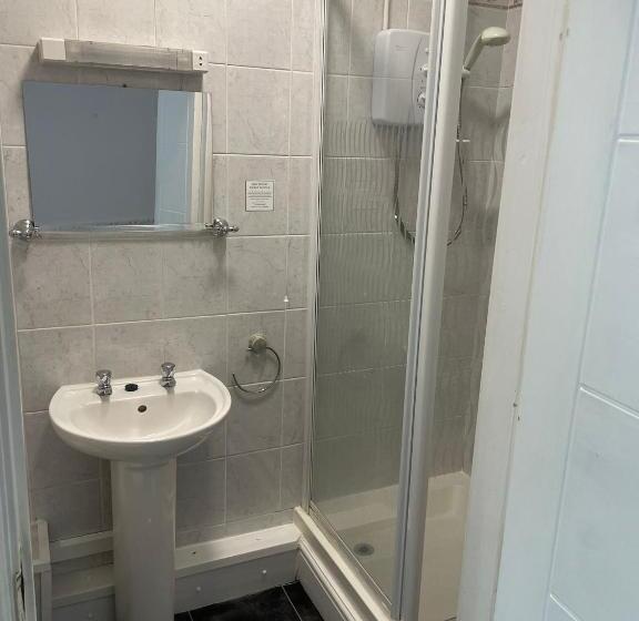 חדר סטנדרט לשלושה, Charnwood Regency Guest House